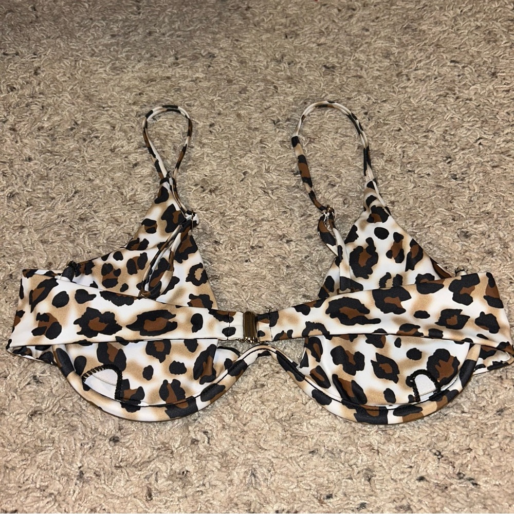 Leopard Print Bikini Set - Picture 3 of 7